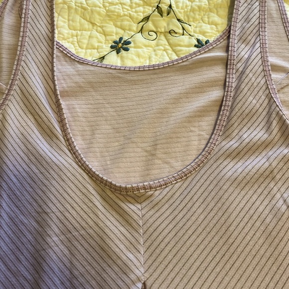 20 OFF BUNDLES! Lululemon Athletica Tank Top Sleeveless Tee. Purple & Gray M - Picture 4 of 8